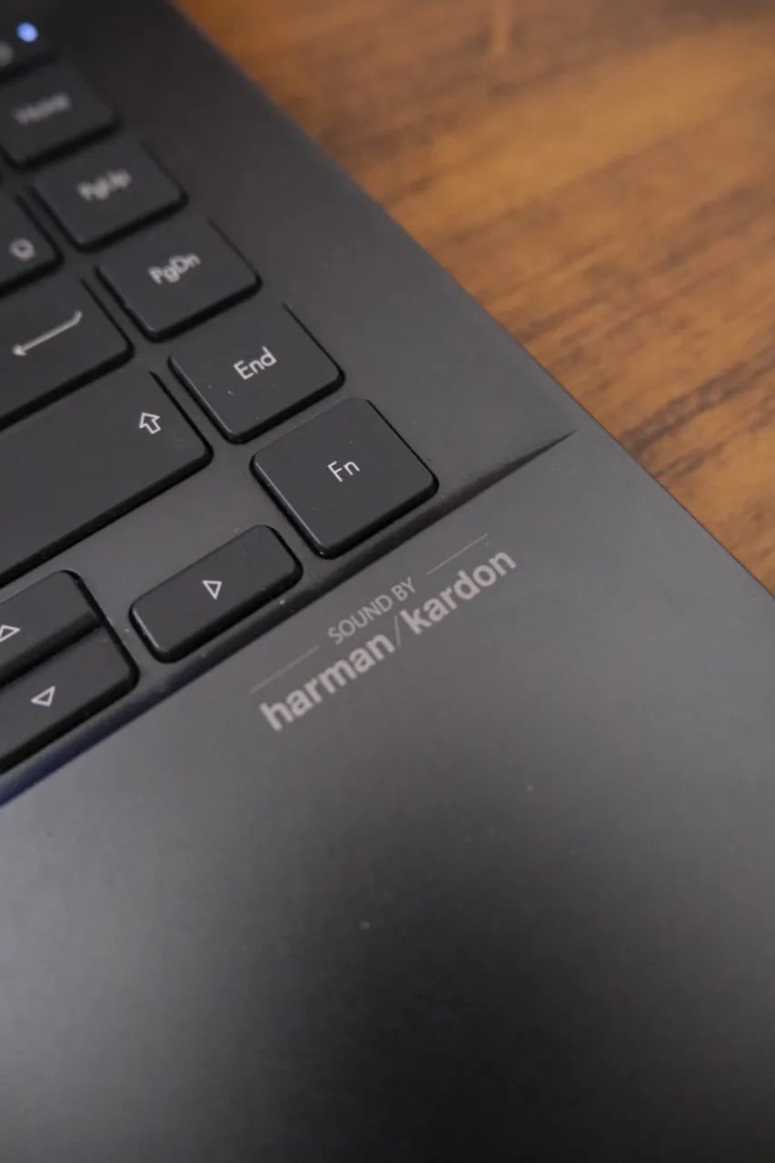 Asus ZenBook ScreenPad i7 500GB - 8GB RAM (Modelo UX435E) - Foto 3