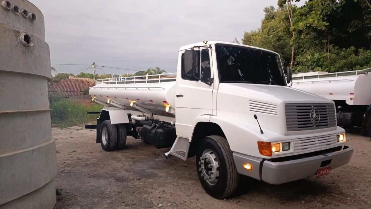 Caminhão tanque  - Foto 2