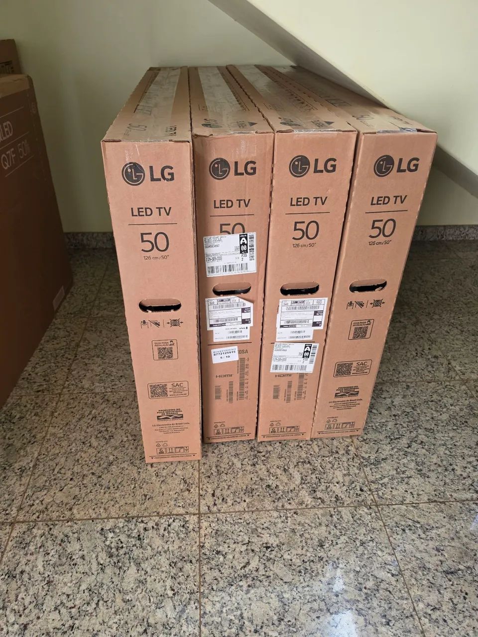 TV LG 50" 4K - AU801 (Nova) - Foto 3