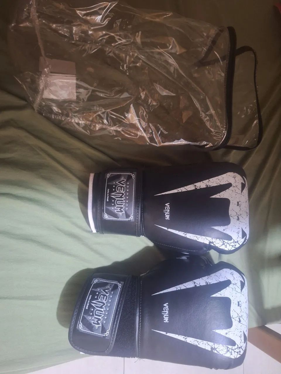 Luva de boxe venum