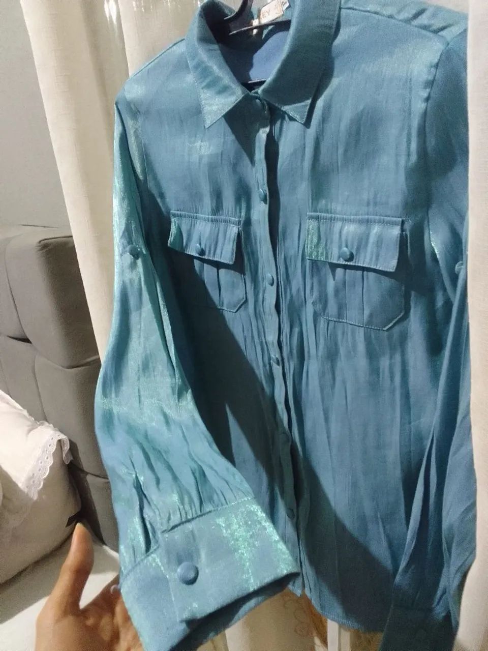 Blusa de cetim 