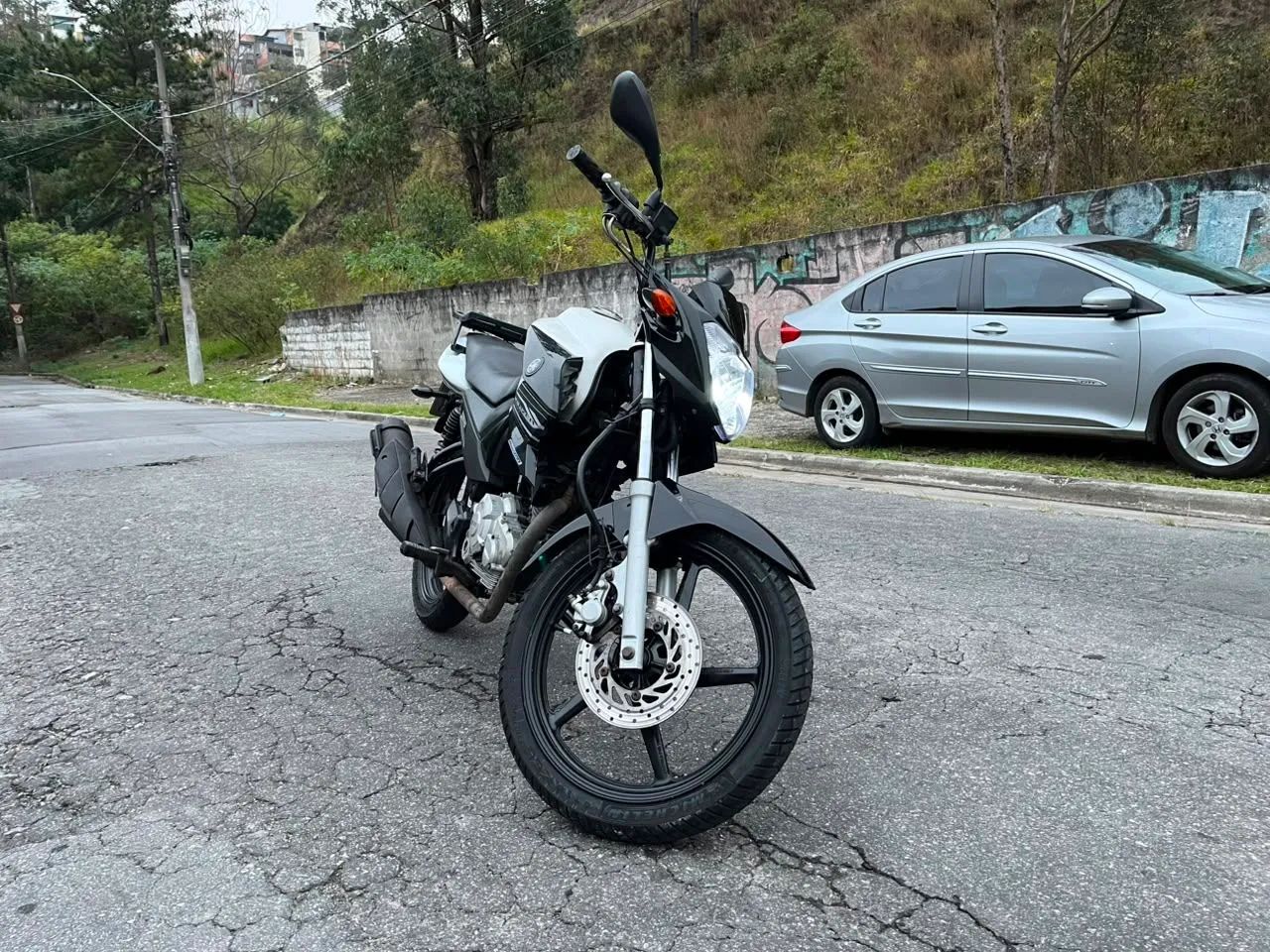 Moto fazer - Foto 2