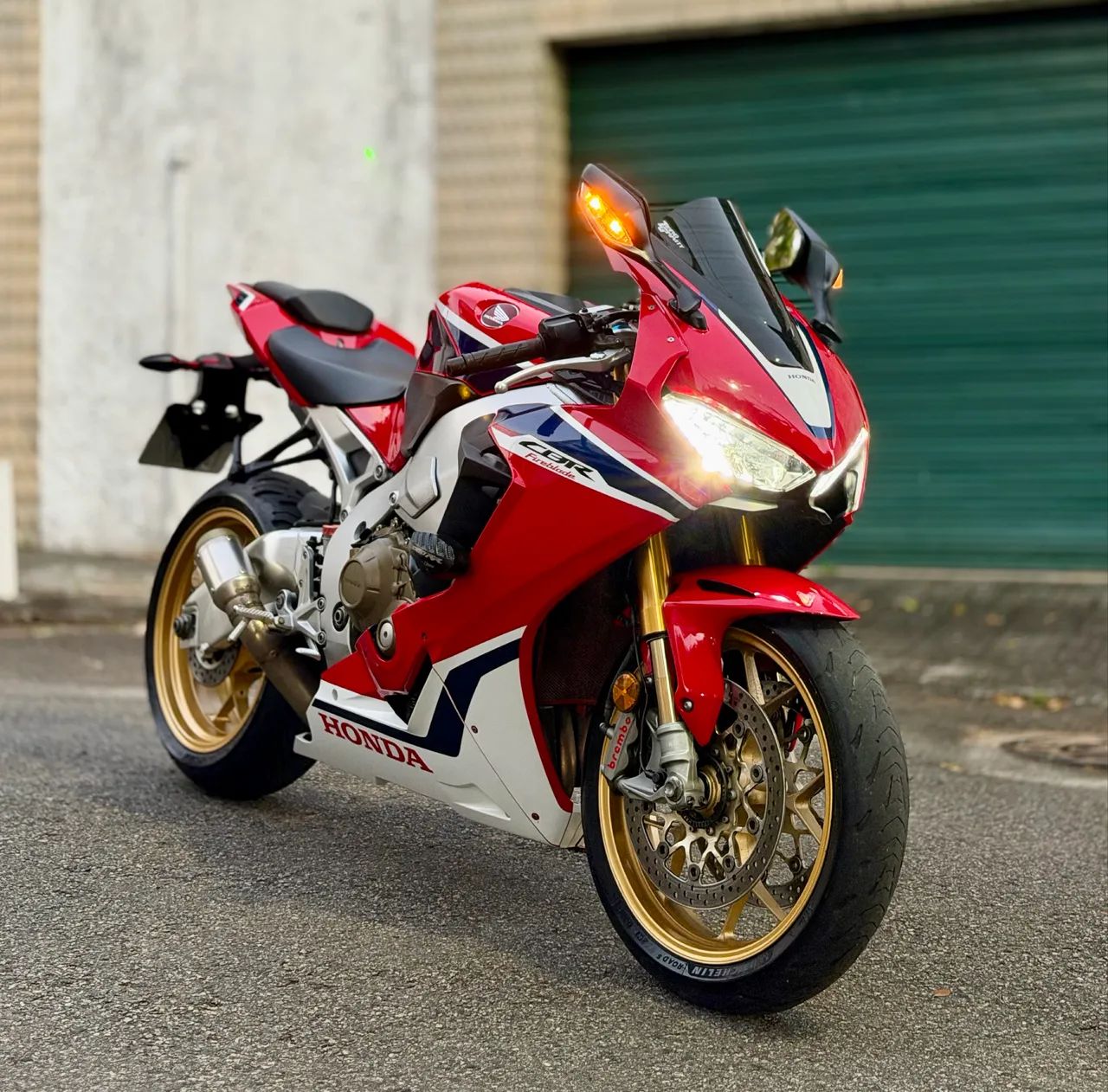 CBR1000 Fireblade  - Foto 5