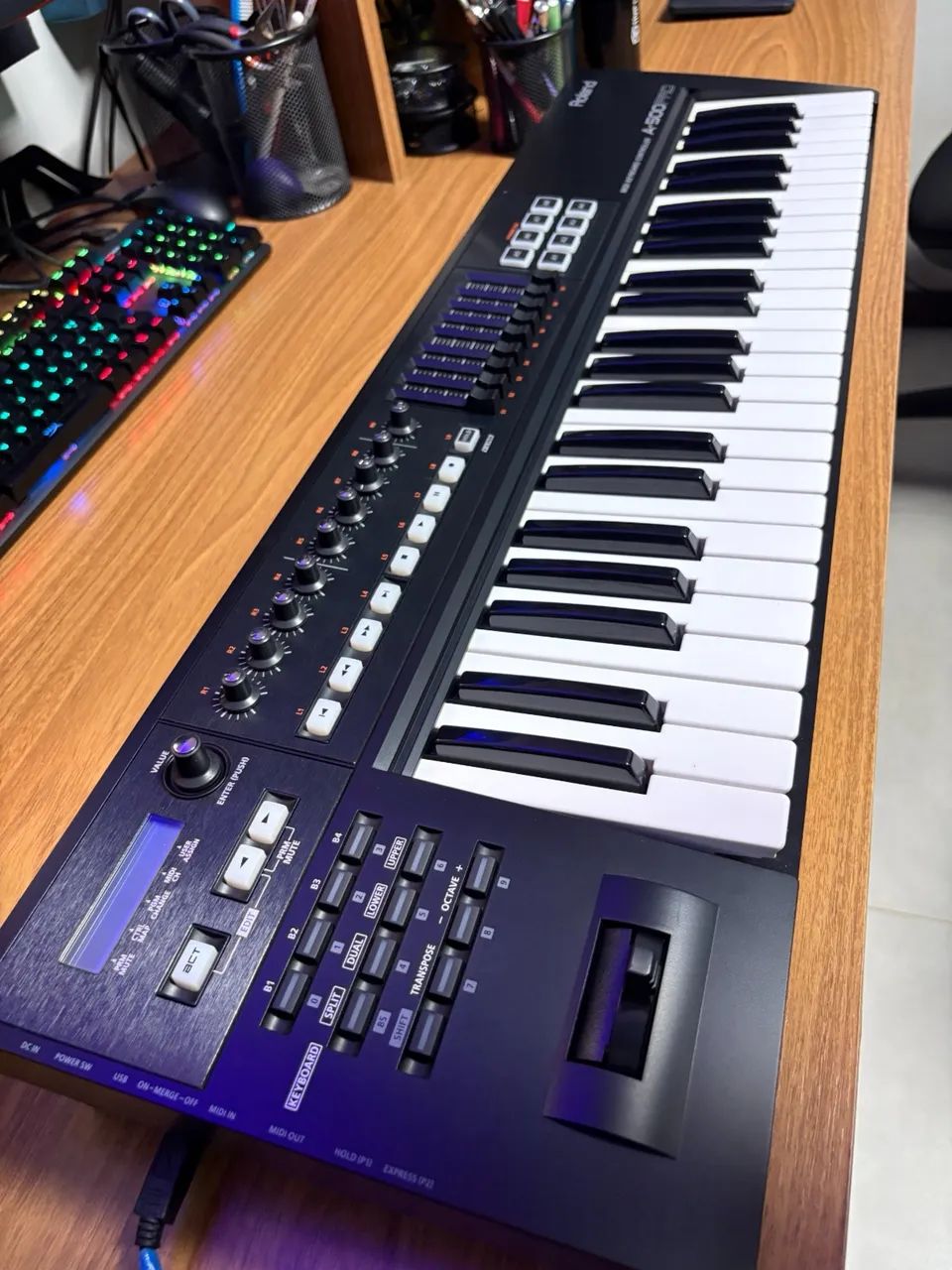 Teclado controlado Roland A500 Pro - Instrumentos musicais