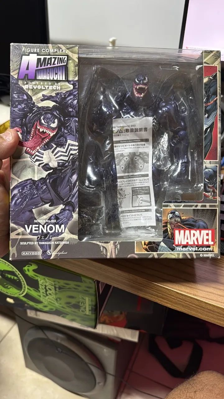 Venom Revoltech Action Figure Marvel Boneco Homem Aranha - Foto 4