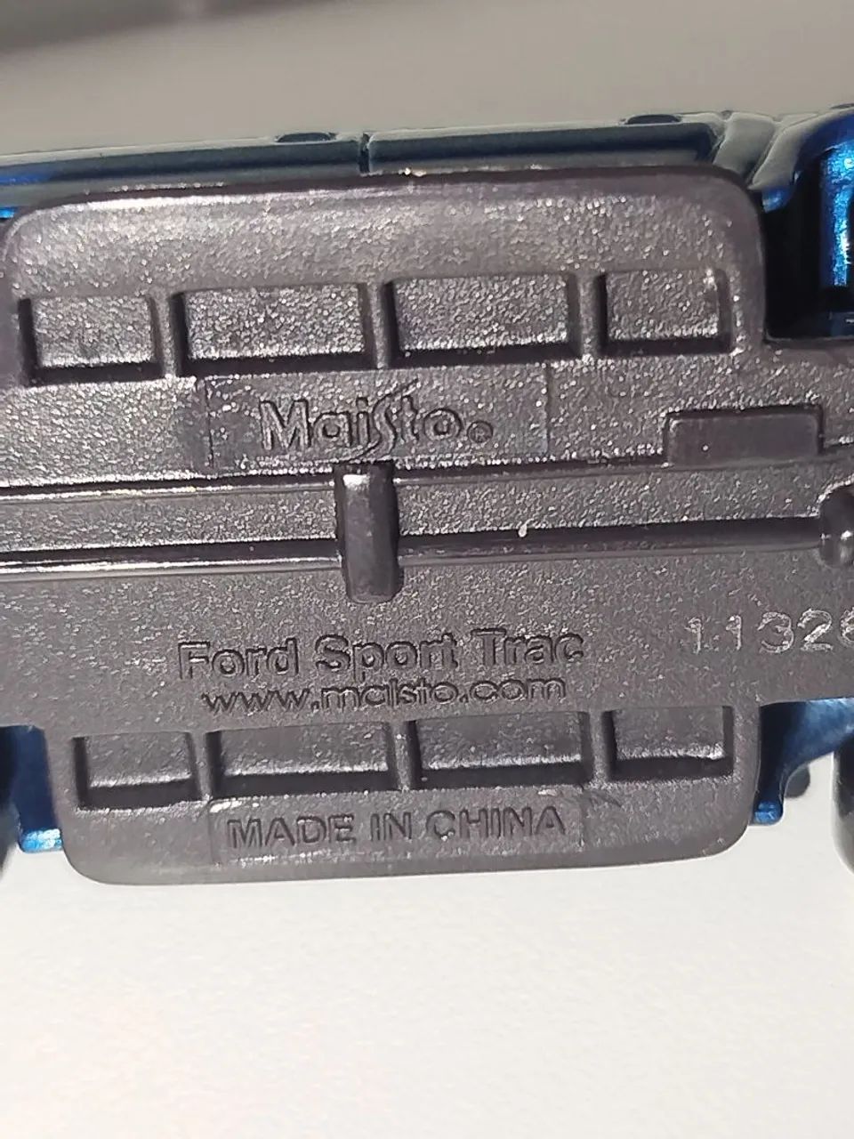 Maisto Ford Sport Trac  - Foto 5