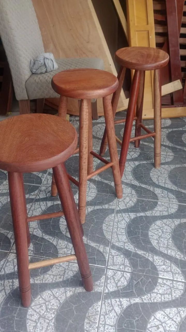 Promoção!lindas Banquetas madeira maciça sofisticada !169,00 - Foto 2