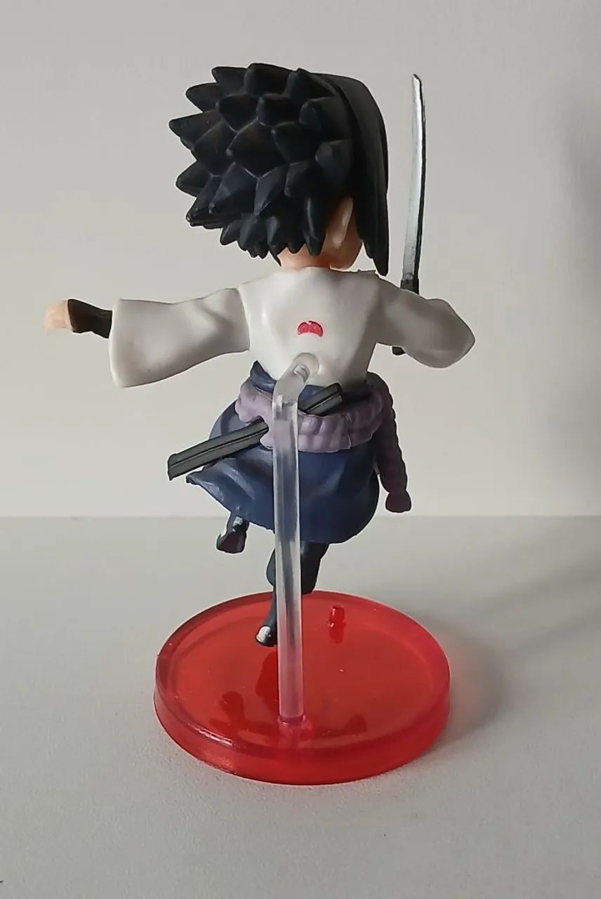 BONECO ACTION FIGURE MINIATURA NARUTO SHIPPUDEN SASUKE UCHIHA - Foto 2