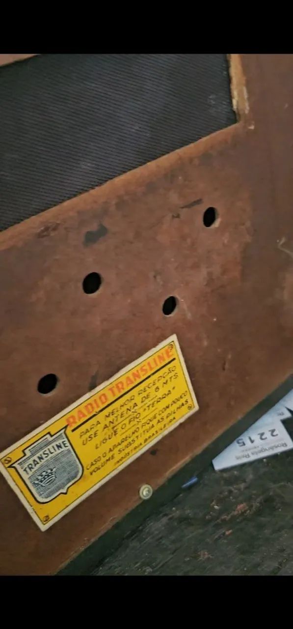 Rádio antigo de mesa - Foto 4