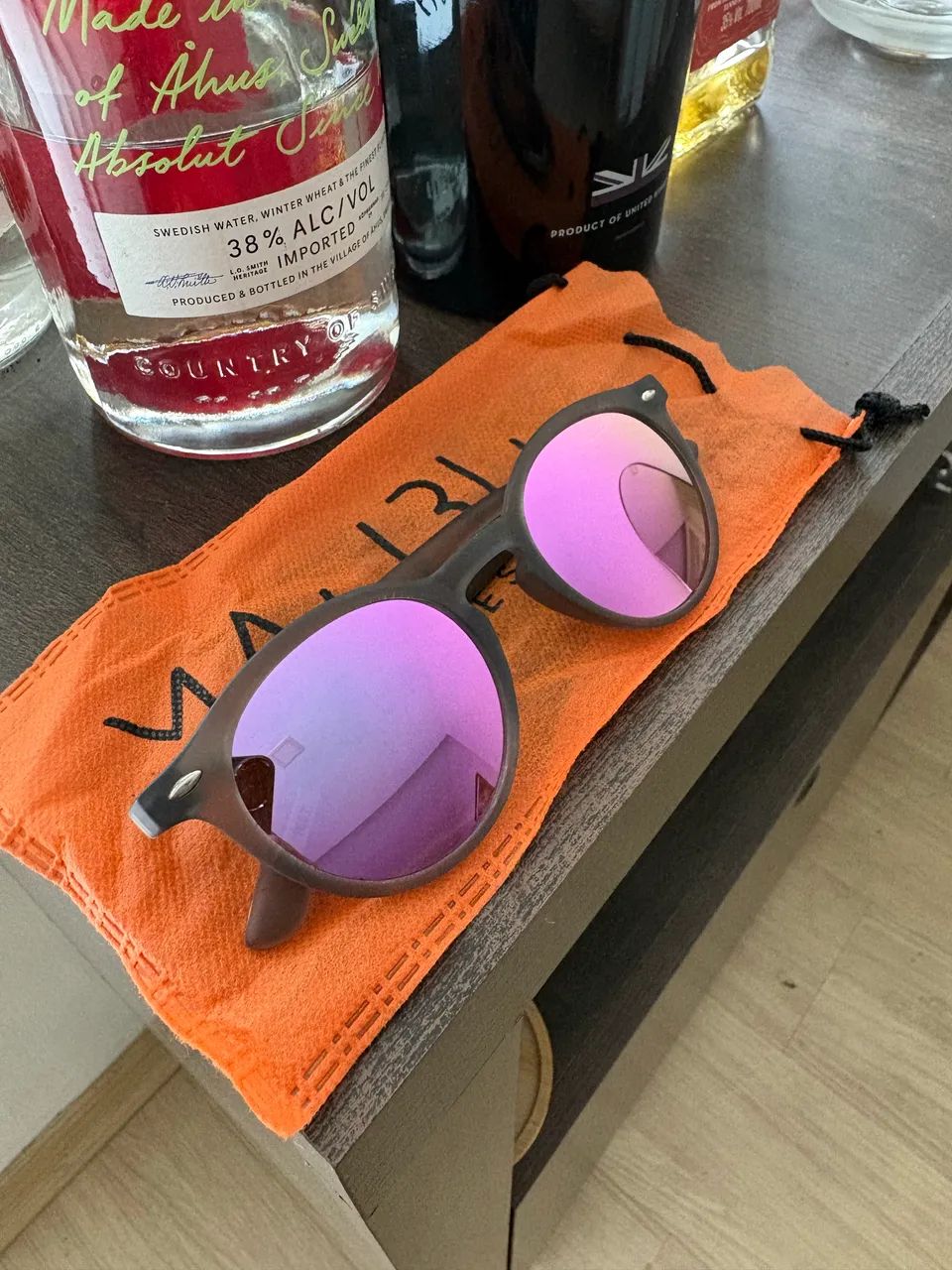 Óculos escuro espelhado roxo Malibu 