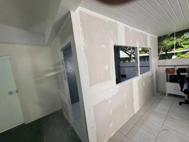 TETO E DIVISÓRIA DE DRYWALL