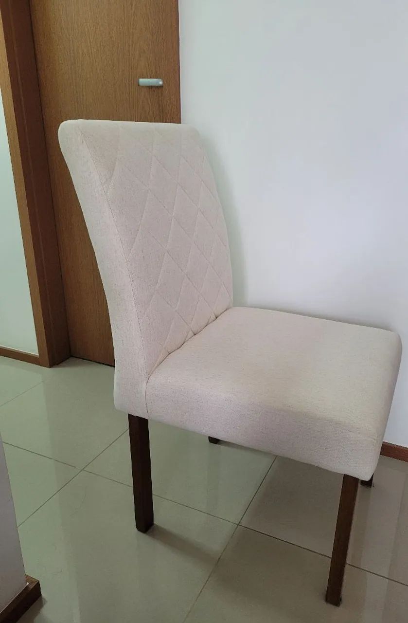 Cadeira estofada moderna - excelente estado - Foto 2