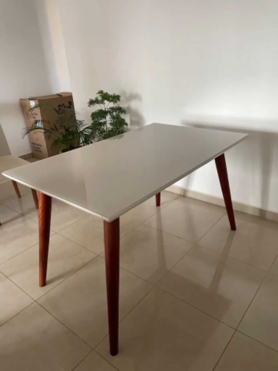Mesa de jantar 4 lugares pés palito retrô  - Foto 2