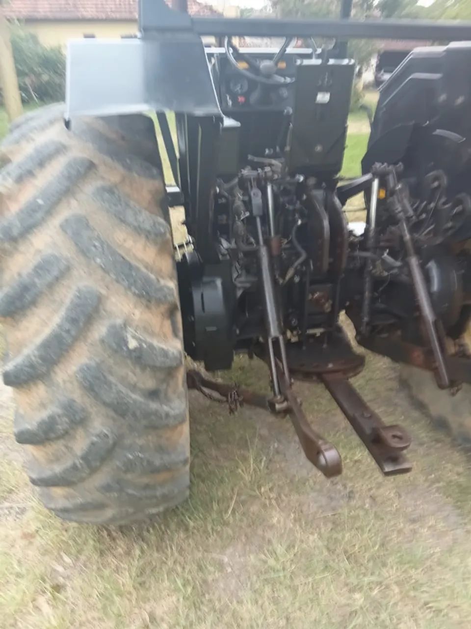 Trator Valtra 785 4x2 - Foto 3