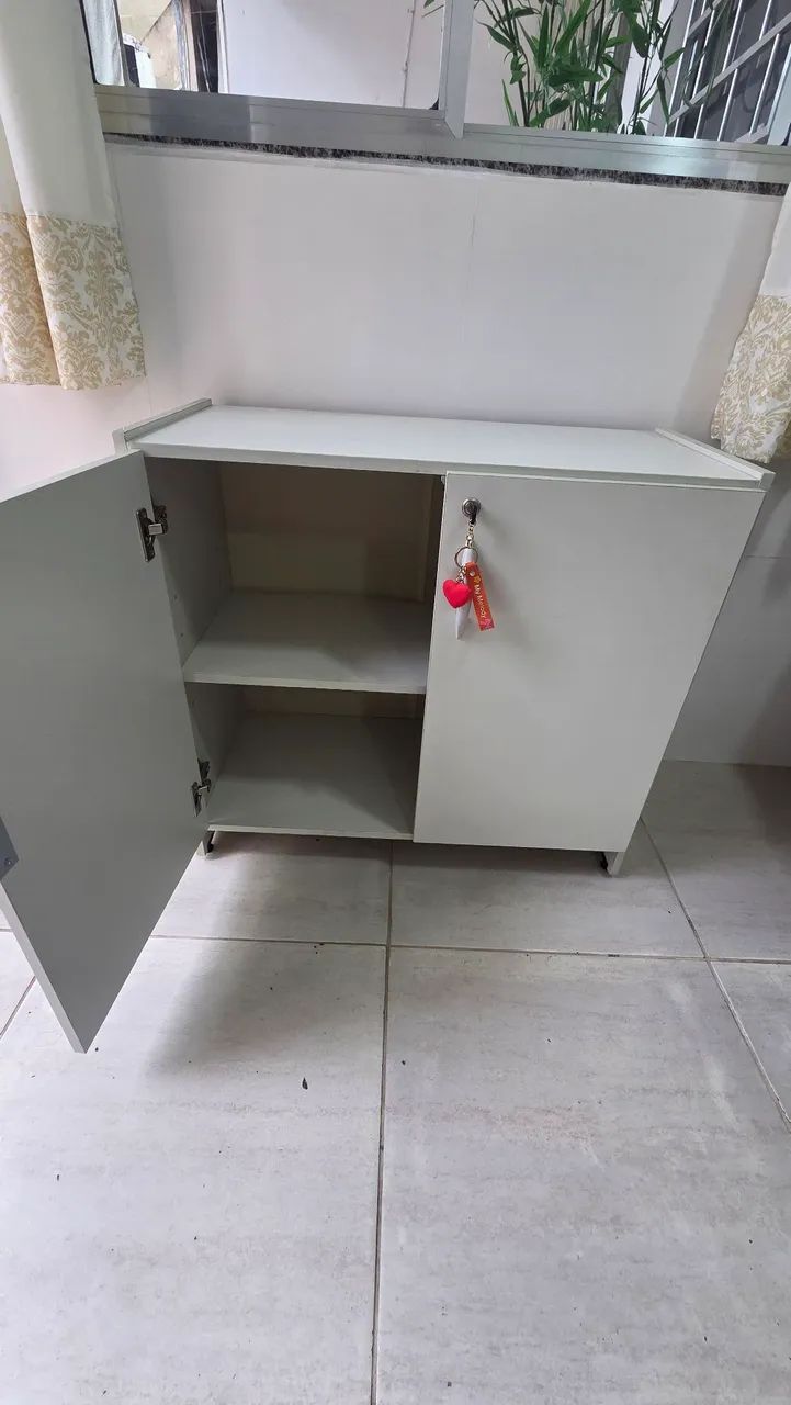 Armário com chave - Foto 3