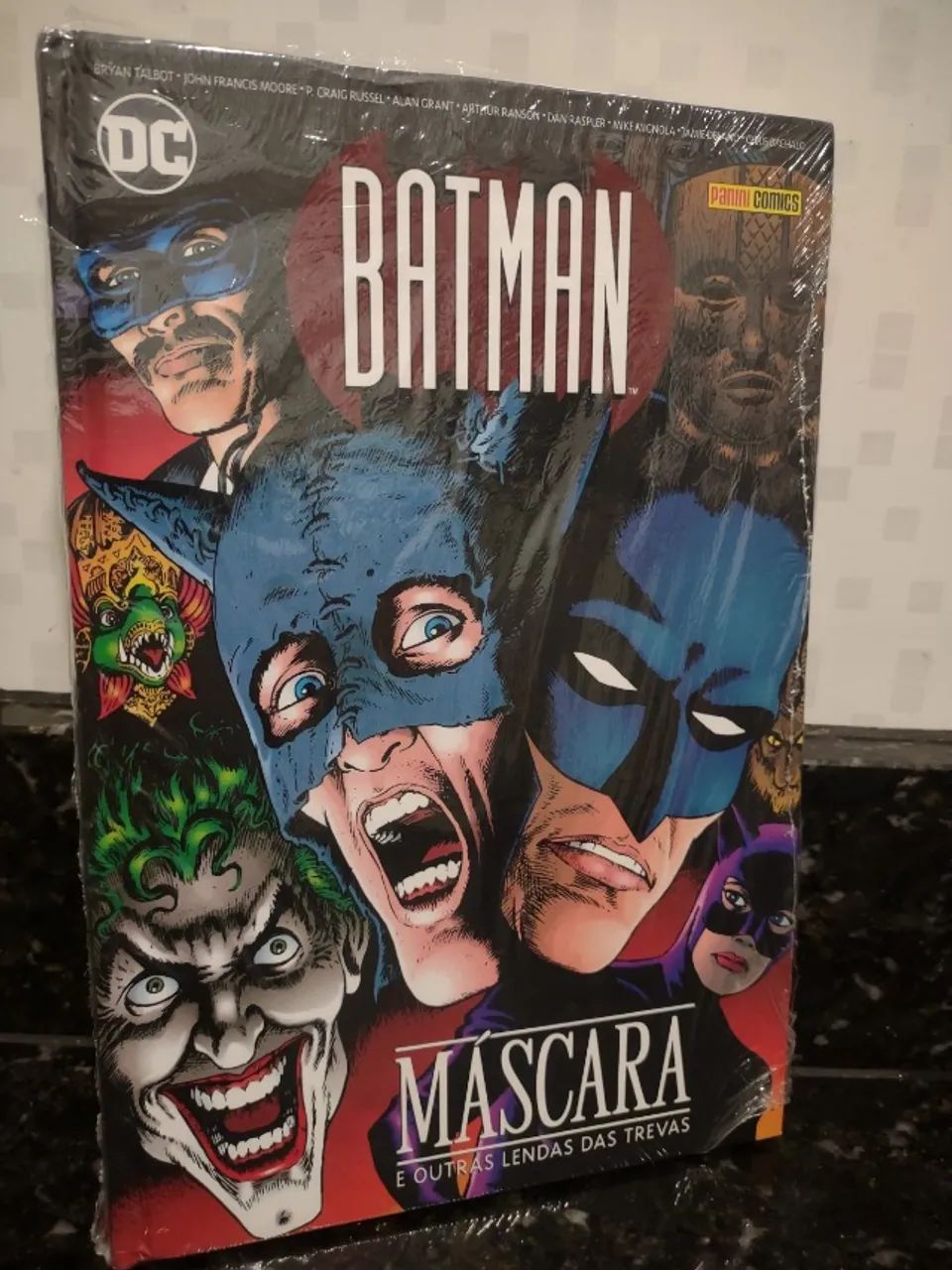 Batman máscara e outras lendas lacrada