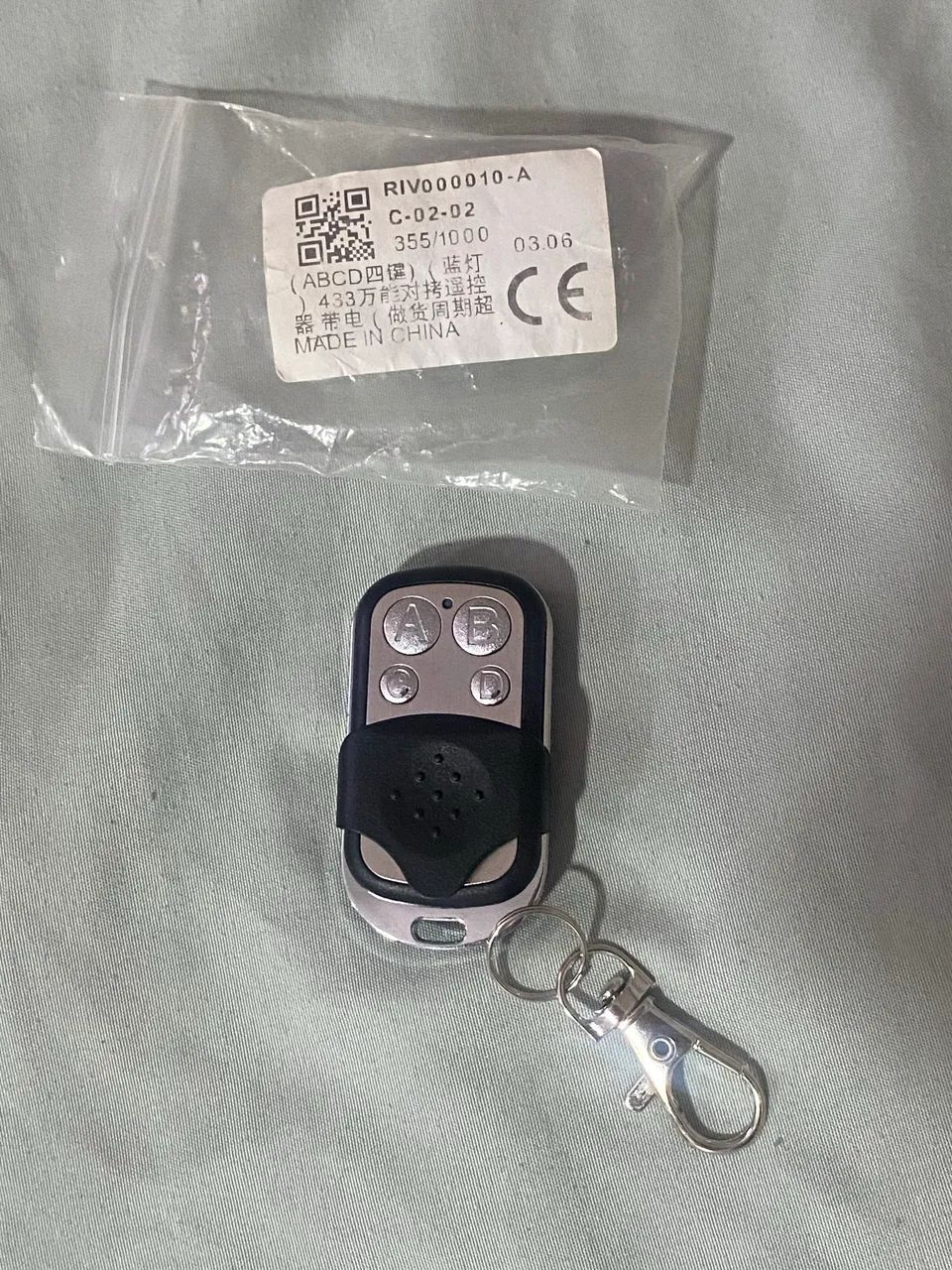 Controle copiador para portões de garagens 