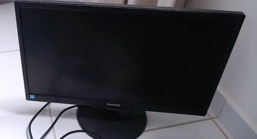 Monitor Philipes 23' usando bom. - Foto 4