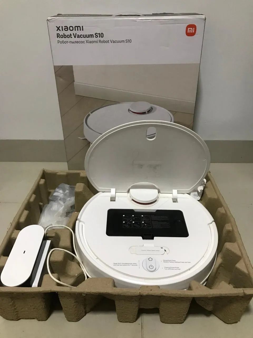 Robô Aspirador Xiaomi Robot Vacuum S10 Branco - Semi Novo