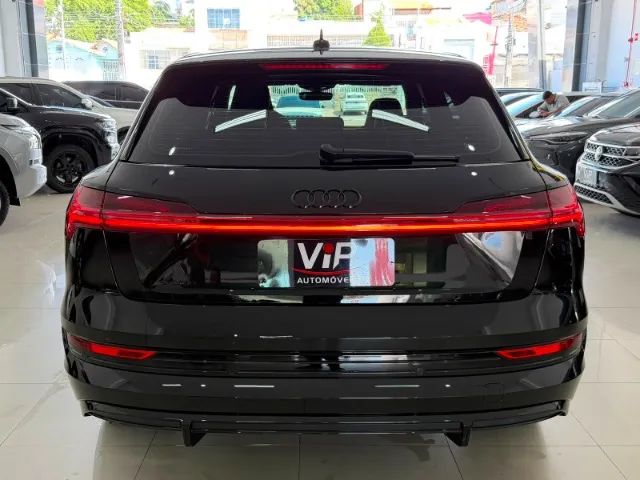 Audi E-Tron Performa. Black Aut. (elétrico) 2022 - Foto 5