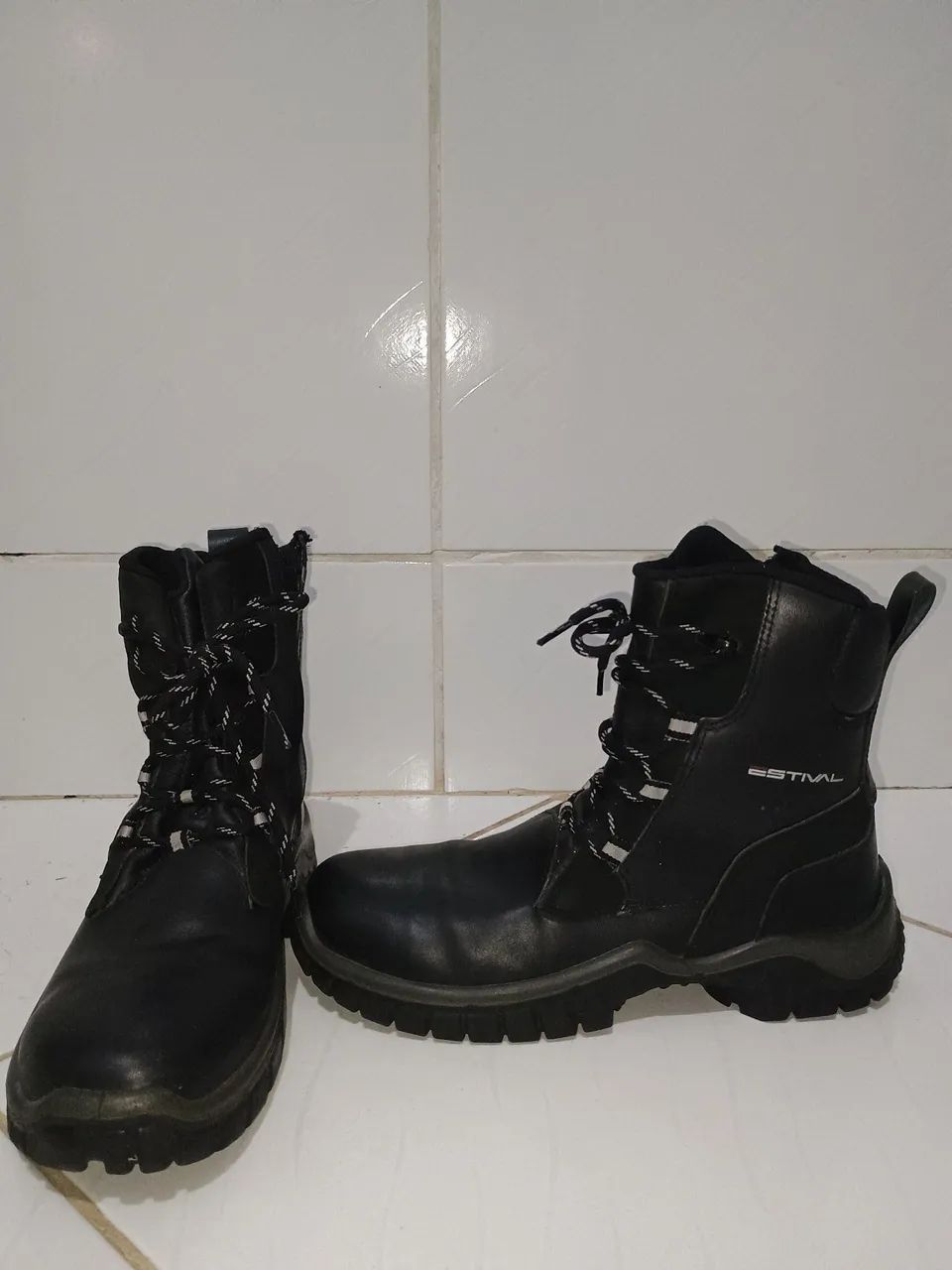 Bota de Segurança em Couro Preto Estival 