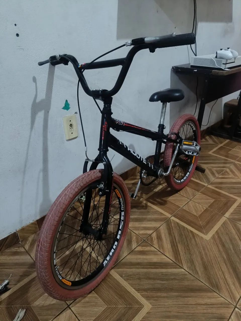 BMX pneus rosa choque 