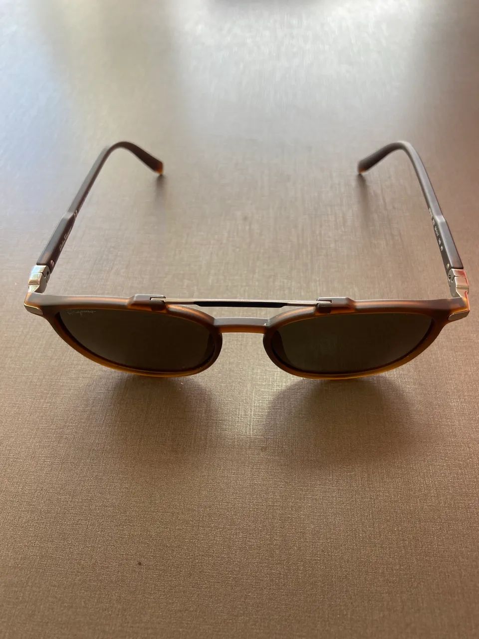 Óculos de Sol Salvatore Ferragamo 