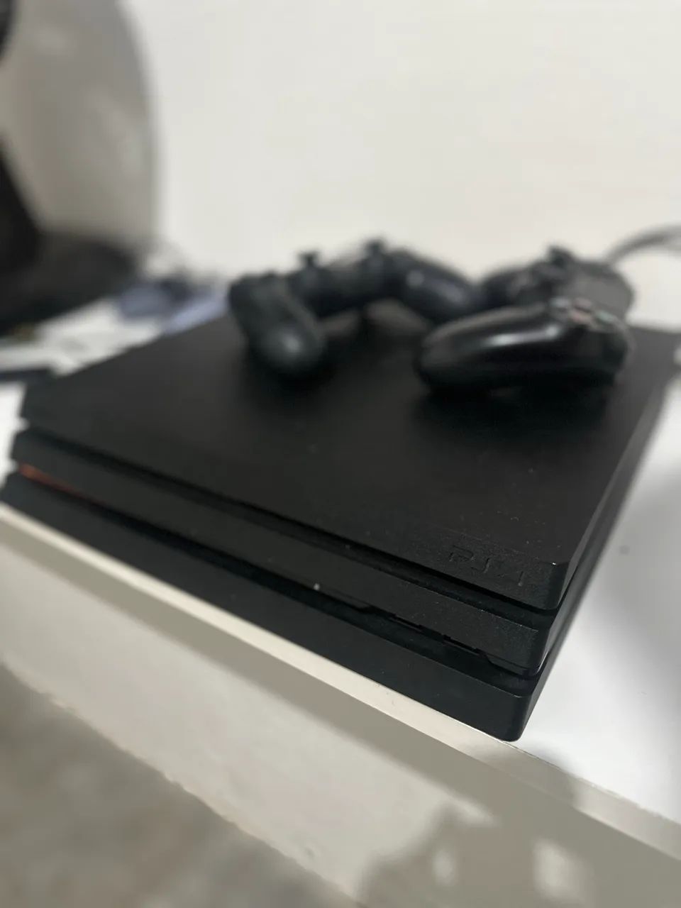 Ps4 pro 1TB - Foto 2