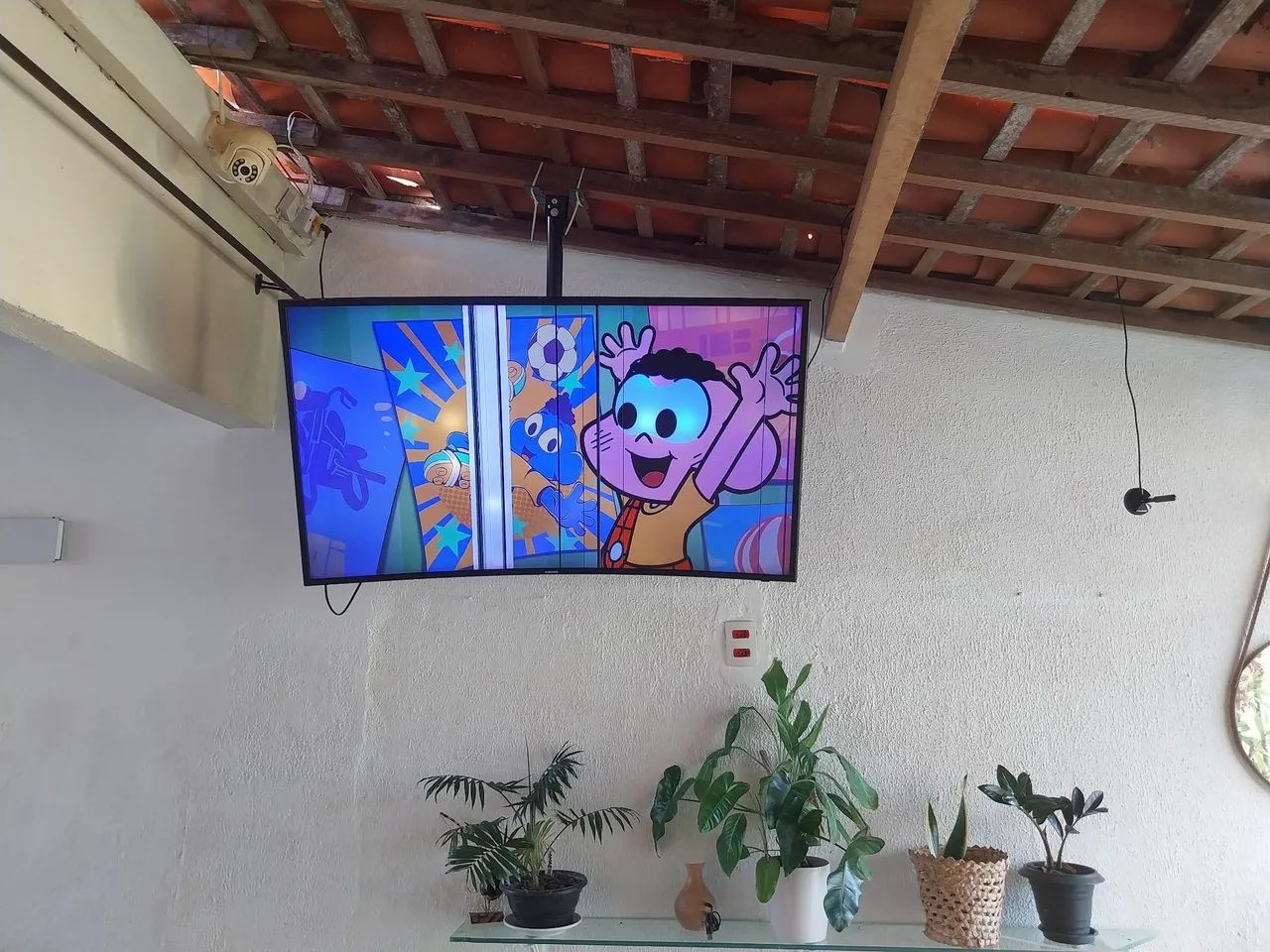 Tv Samsung 4k Curva 49 Pol.  - Foto 4