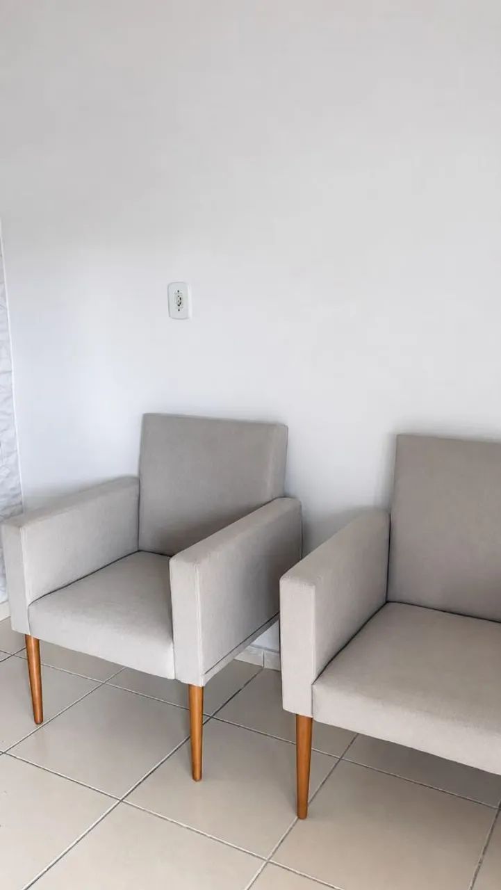 Vendo 2 poltronas usadas, mas em perfeito estado 