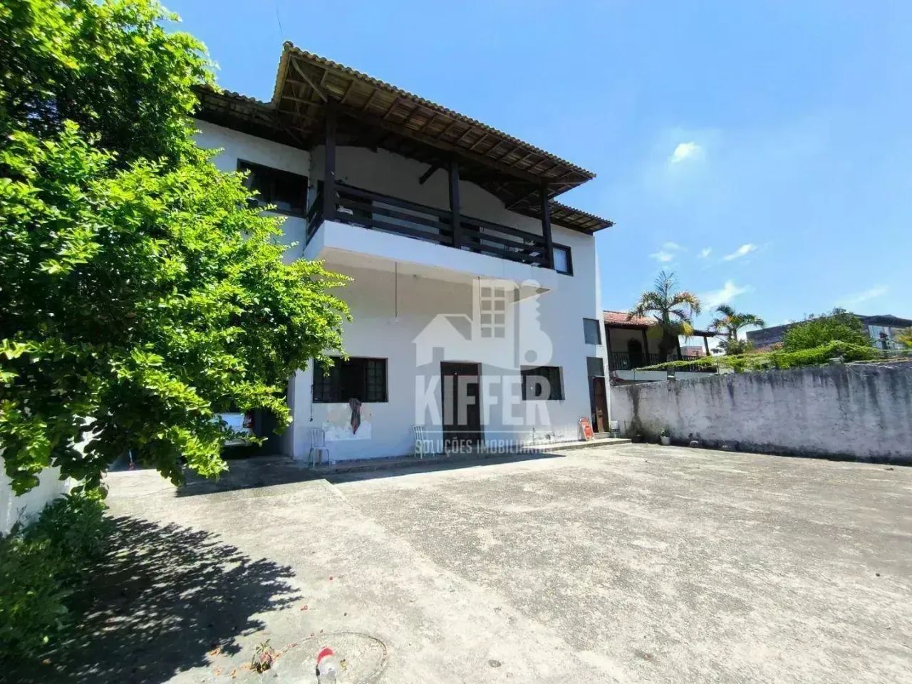 Casa Comercial com 3 Suítes e Amplo Espaço na Caetano Monteiro - Foto 2