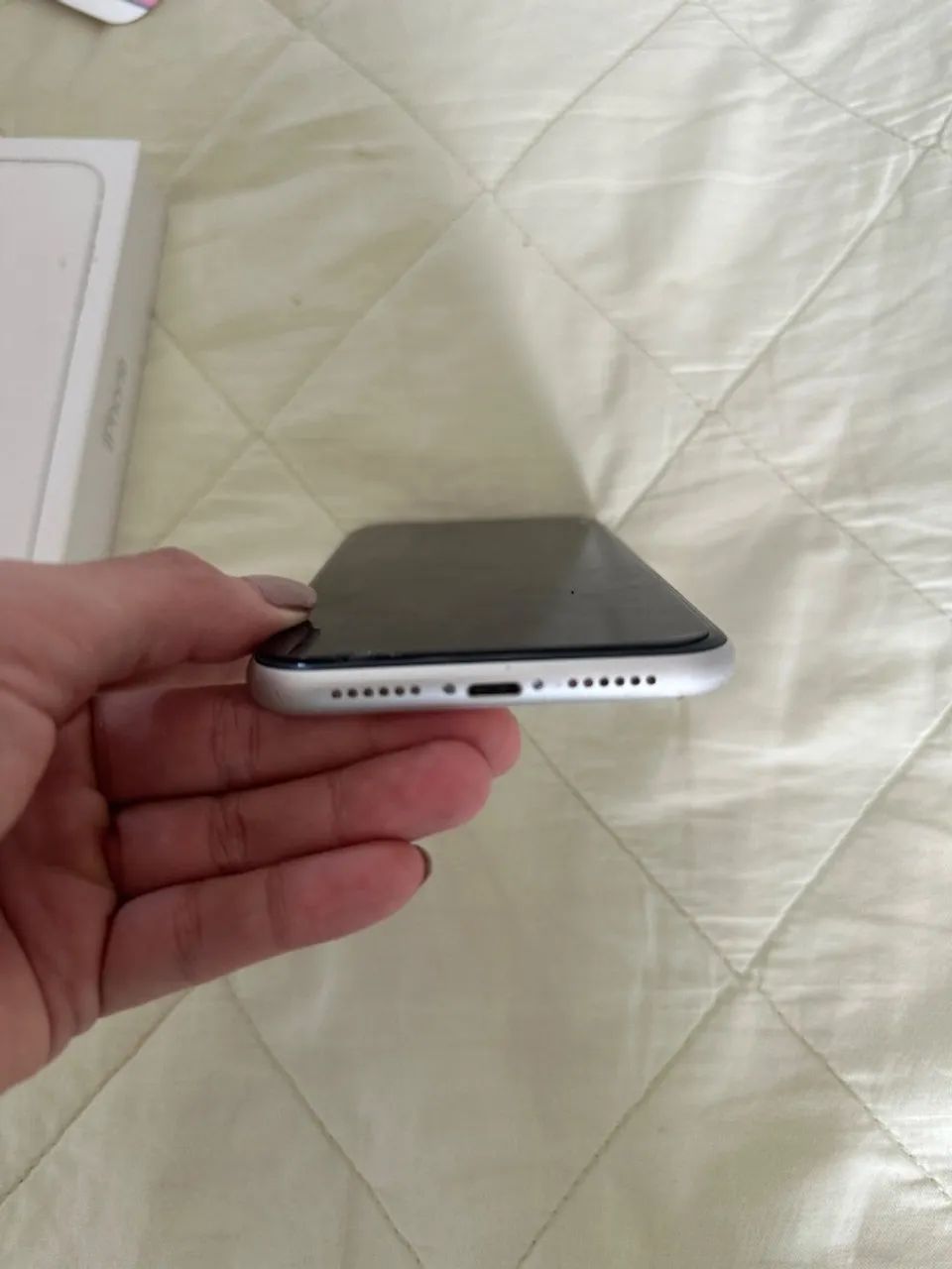 iPhone 11 c caixa e cabo original - Foto 2
