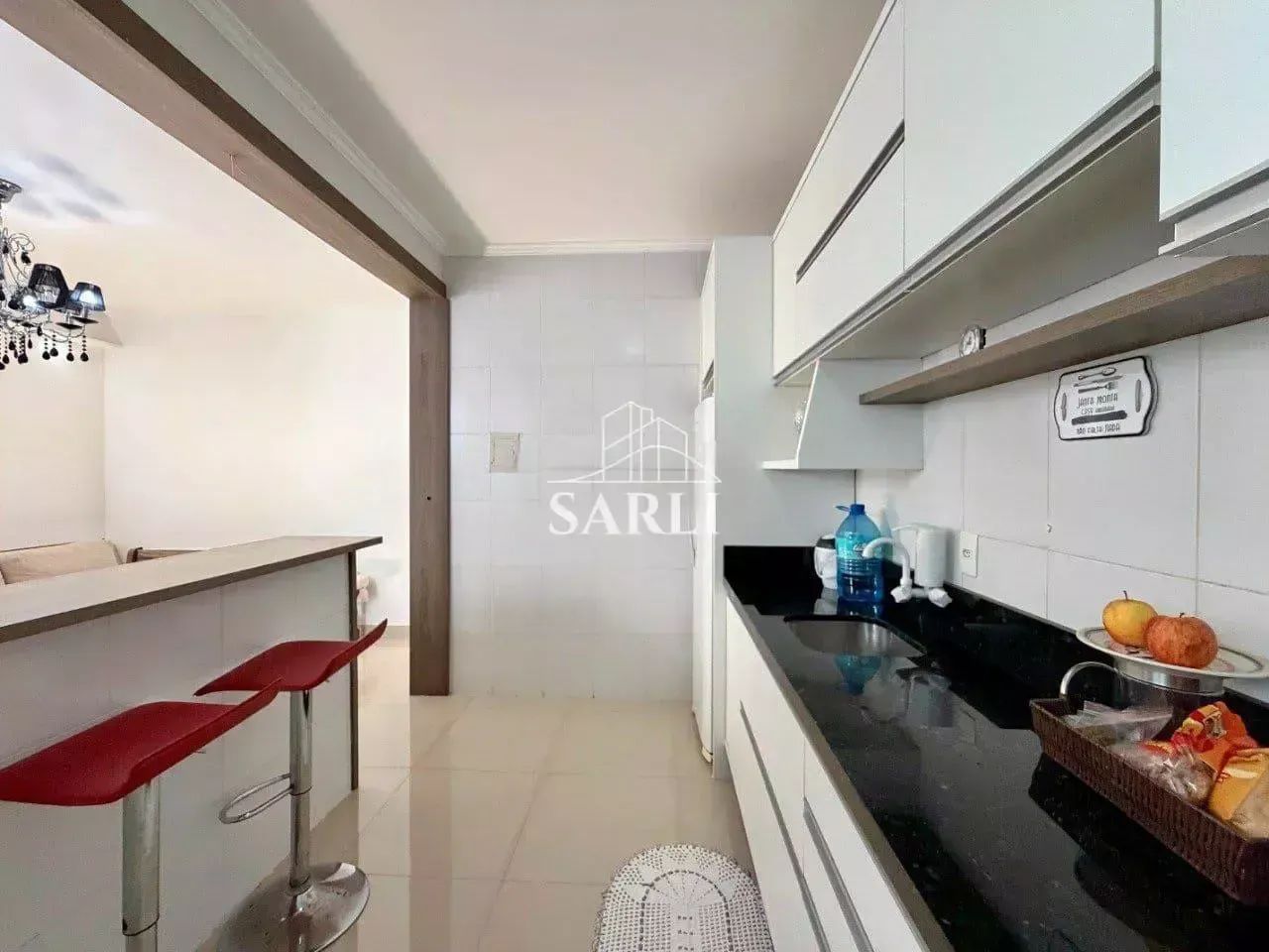 Apartamento no Kobrasol c/móveis sob medida, sacada e Garagem - Foto 3
