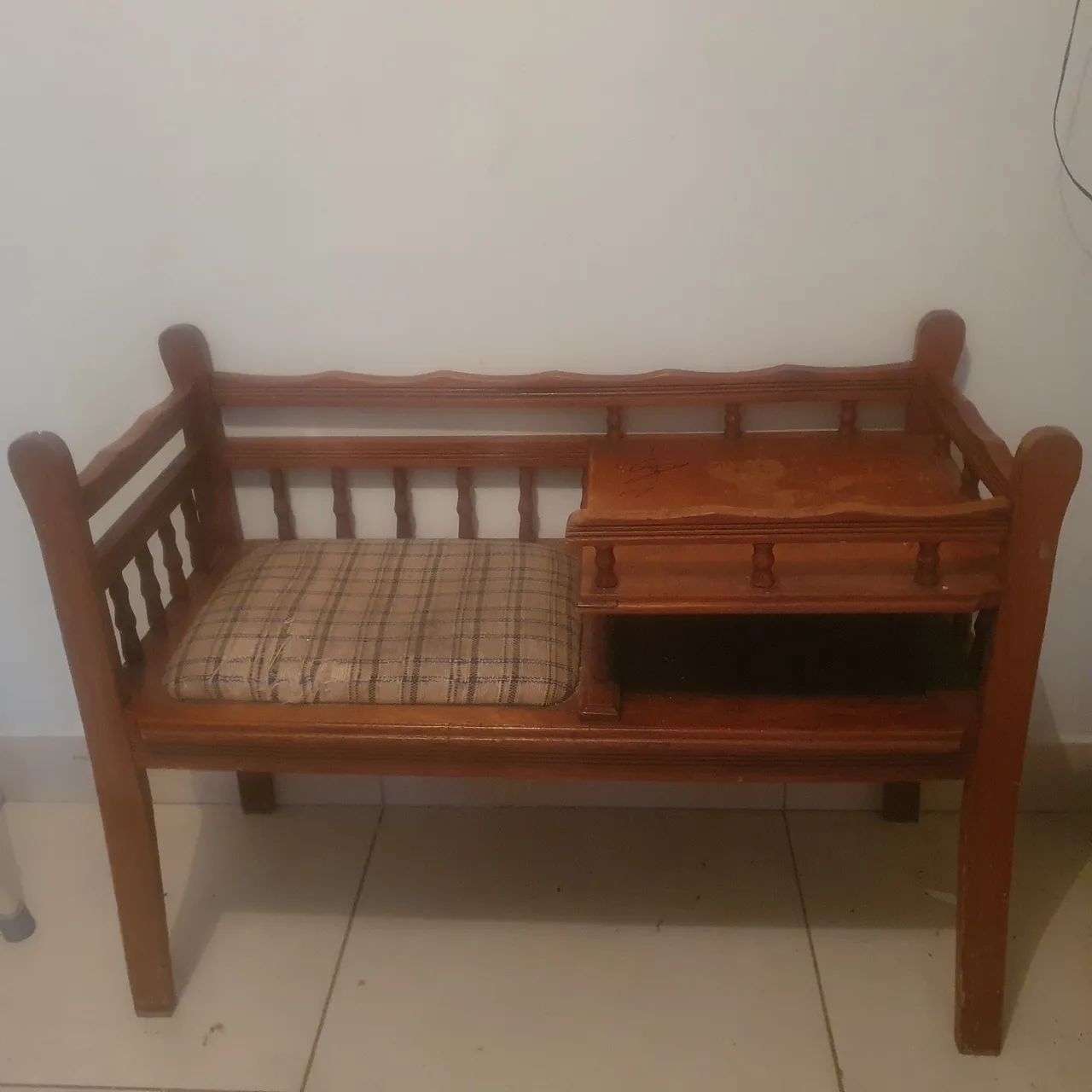 Mini sofá mesa telefone antiga 
