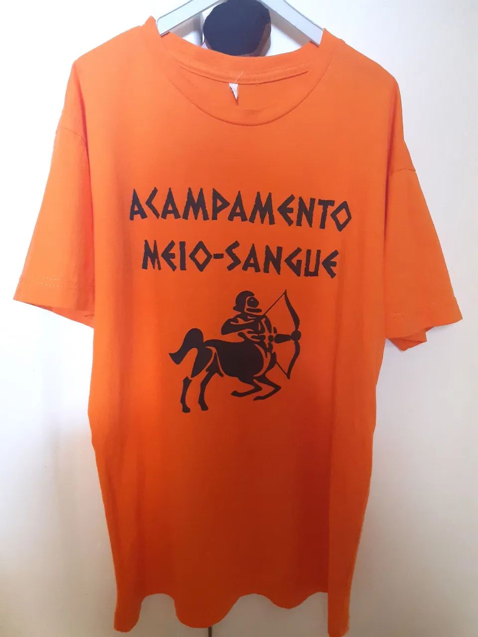 Camisa Acampamento Meio Sangue - Percy Jackson - Foto 2