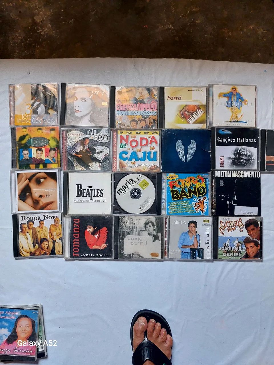 VENDA DE CDS NOVOS LOTE - Foto 2