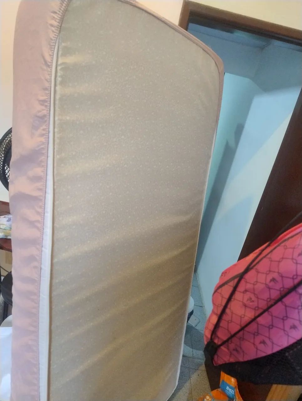Vendo cama box de solteiro  - Foto 3