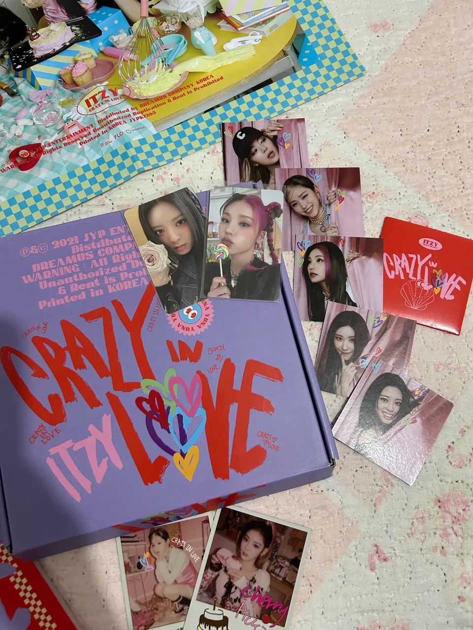 Álbum ITZY Crazy in Love (Completo) - CDs, DVDs etc - Iperoba, São