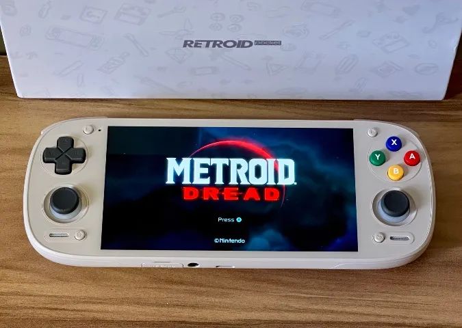 Retroid Pocket 5 AMOLED com Dual Screen, Impecável - Consoles de