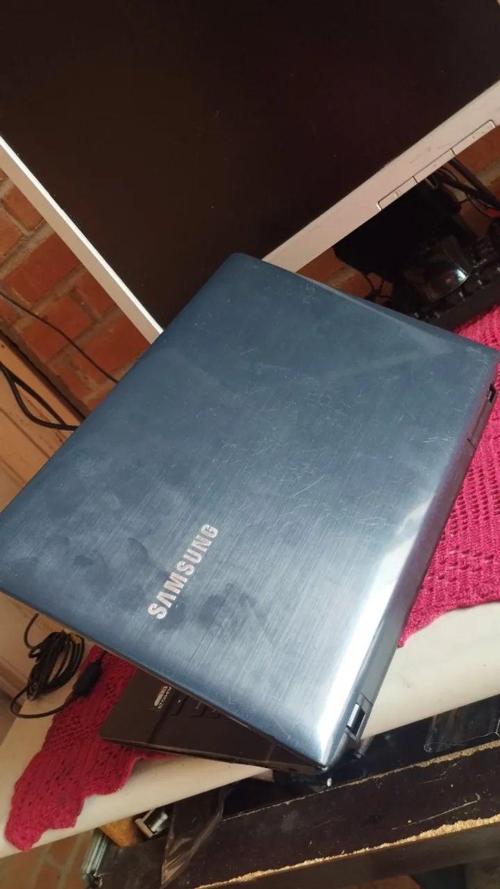 Notbook Samsung AMD E171  14P/ SSD 120 e 8 gigas - Foto 4