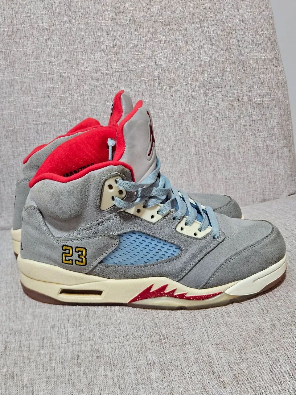 Jordan 5 Trophy Room Ice Blue