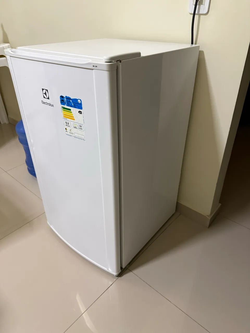 FRIGOBAR ELECTROLUX 122L - Foto 2