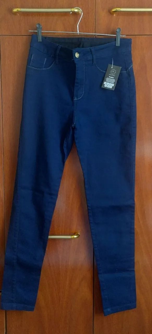 Calça jeans escura feminina  - Foto 3
