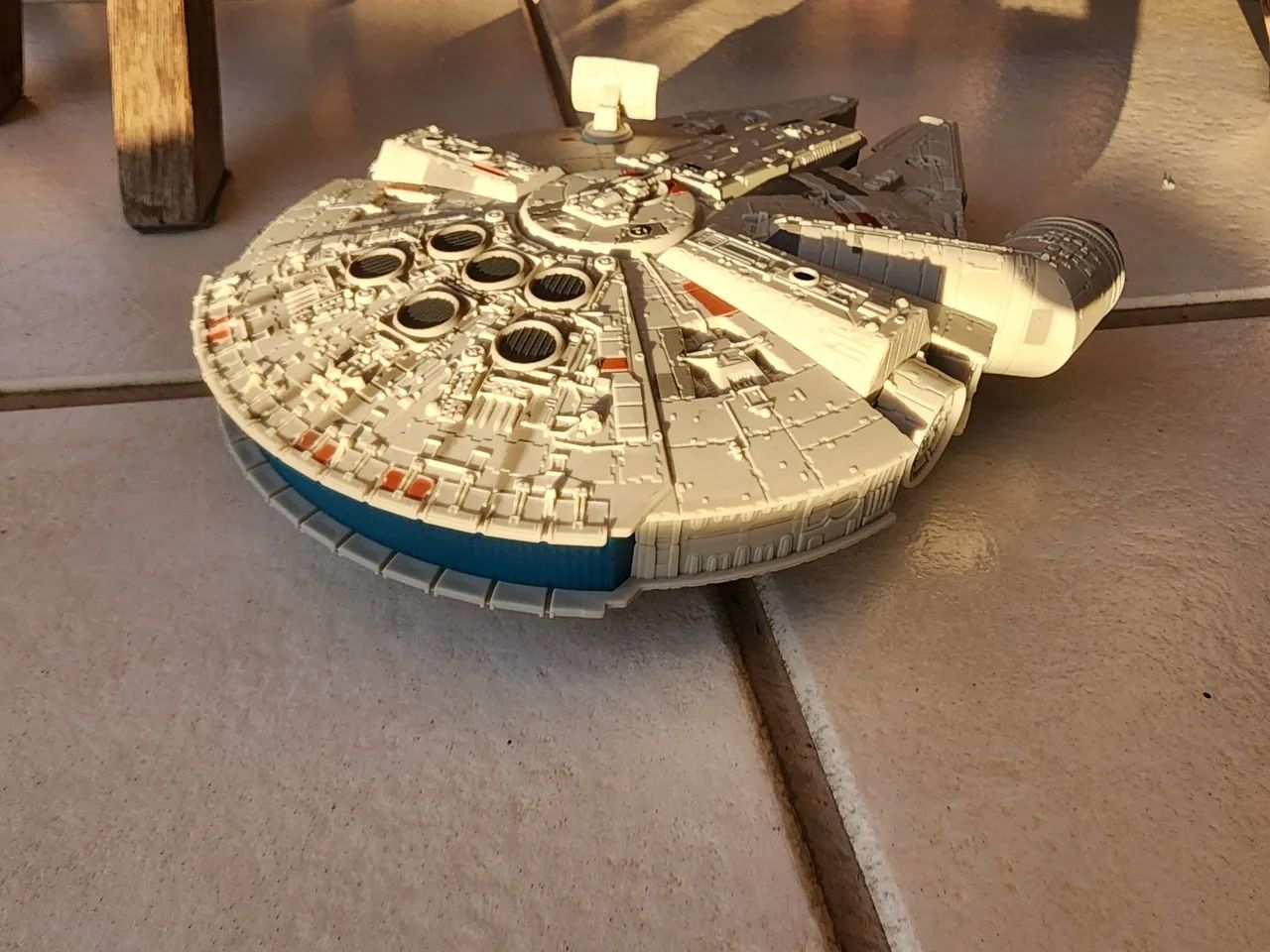 Nave Star Wars Millennium Falcon - Hasbro - Foto 2