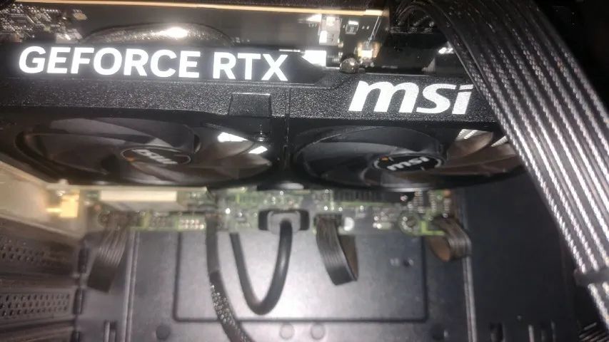 Rtx 5060 - Foto 2