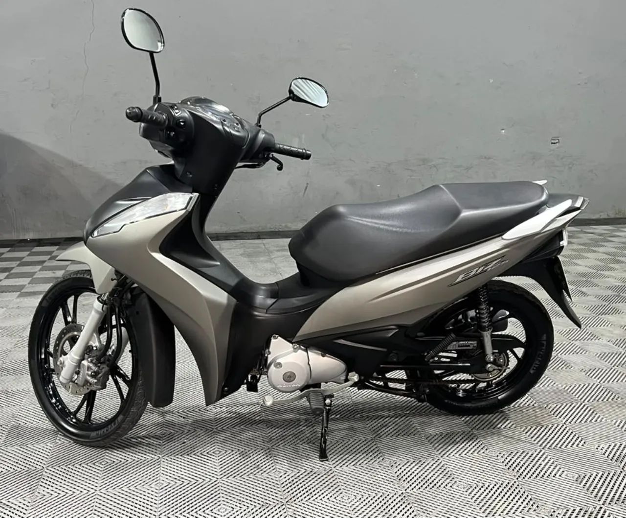 BIZ 125/125i Flex