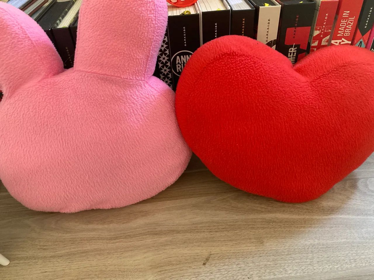 PAR DE PELÚCIAS BT21 (COOKY E TATA) - Foto 2