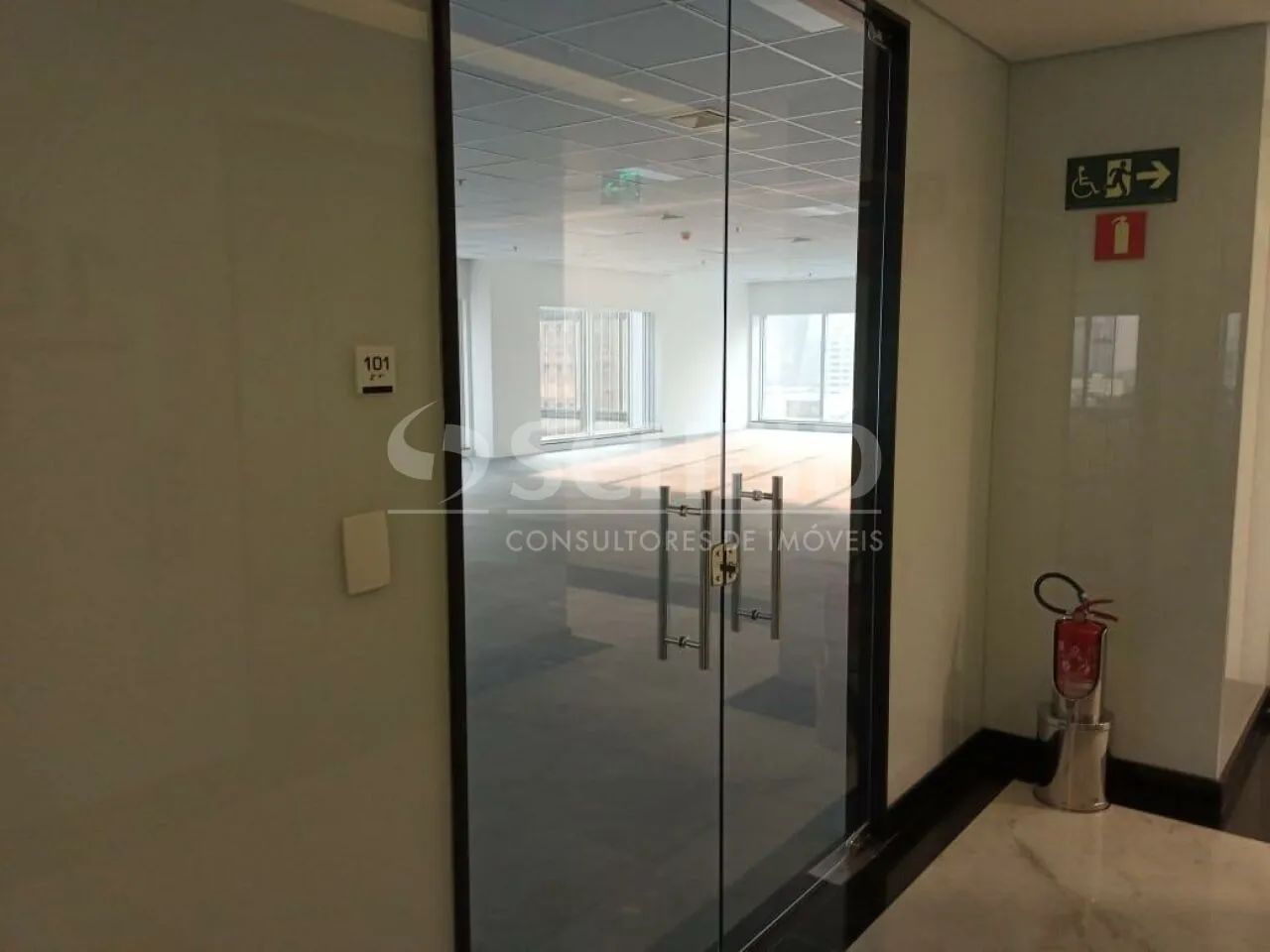 CONJUNTO COMERCIAL, 266 M², 2 SALAS, 2 BANHEIROS, COPA, AR CONDICIONADO,16 VAGAS. - Foto 8