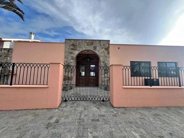CASA COMERCIAL