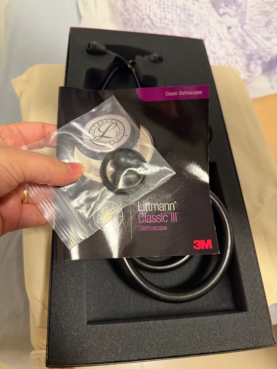Estetoscópio Littmann Classic III Preto - Foto 4